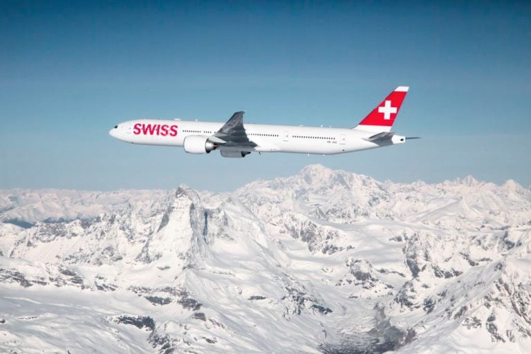 SWI012946I.tif swiss press preview