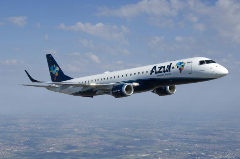Azul E195 scaled