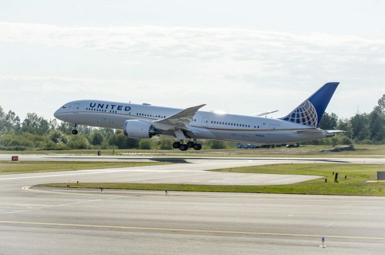 United Boeing787
