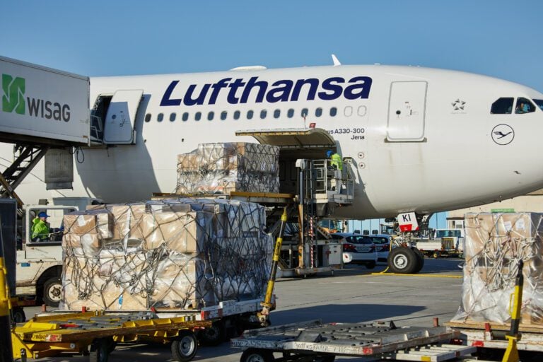 200323 LH728 Abflug 001.jpg scaled