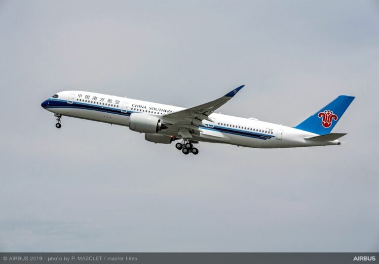 A350 900 China Southern Airlines – Takeoff  scaled