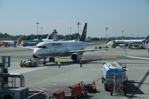 Lufthansa Airbus A320ceo Milan Linate