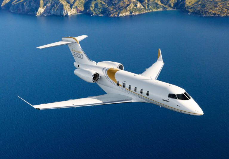 Challenger 3500 Exterior Inflight Blue Water and Mountains e1633985971198
