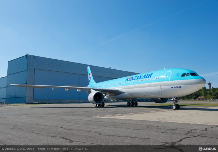 A330 300 Korean Air Lines MSN1556 on ground scaled