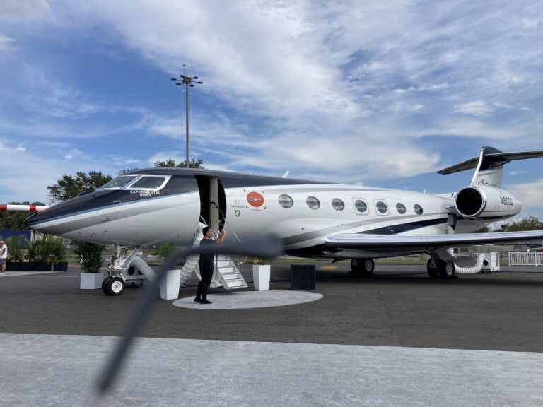 G800 at NBAA 2022 scaled