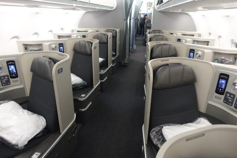 American Airlines Airbus A321 First Class Cabin Photos