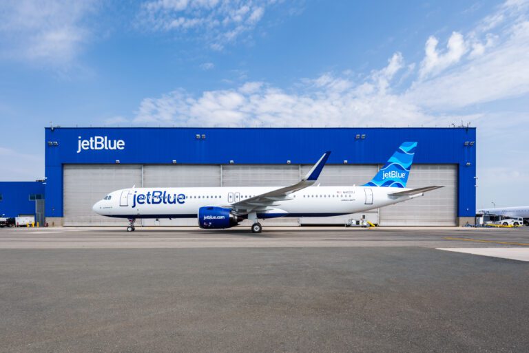 JetBlue A321neo LR at Hangar scaled
