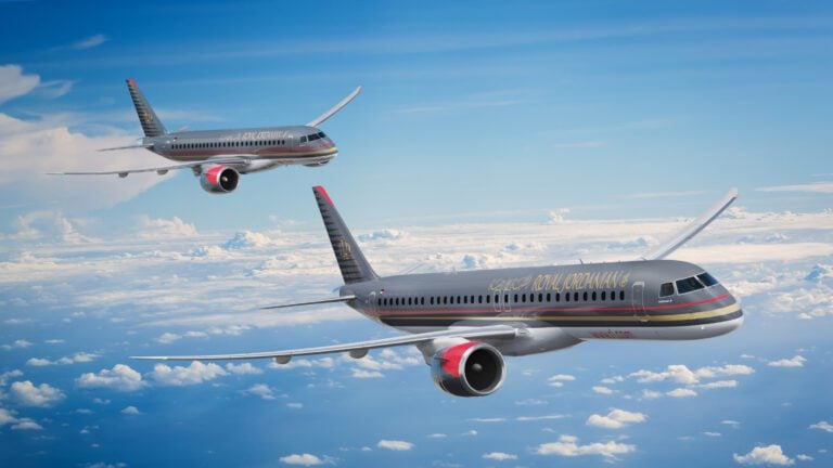 E190 E2 E195 E2 Royal Jordaninan in Formation Flight scaled