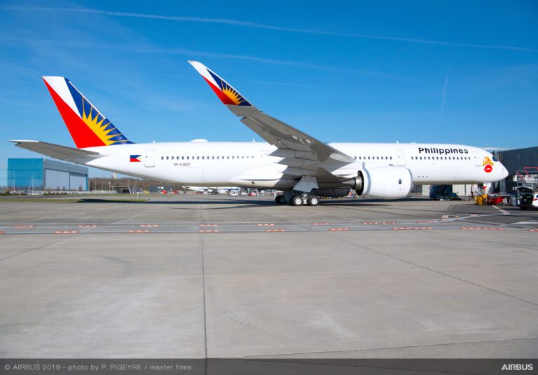A350 900 Philippine Airlines MSN280 Love Bus scaled
