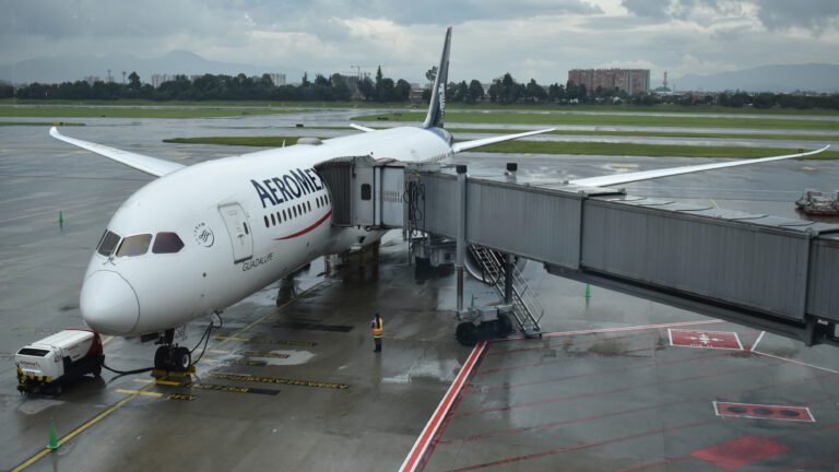 16 9 Aeromexico BOG 2 scaled