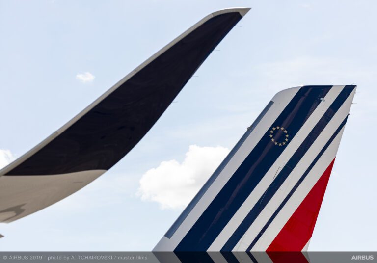 A350 900 Air France MSN331 air to air details CE AC 1241 02 028 scaled