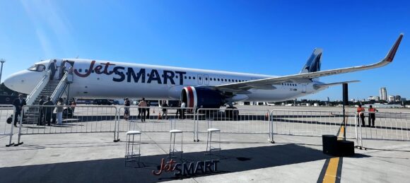 JetSMART Airbus A321neo CC-AWW