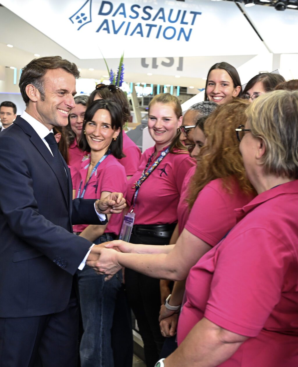 Macron visits Dassault | Paris Air Show