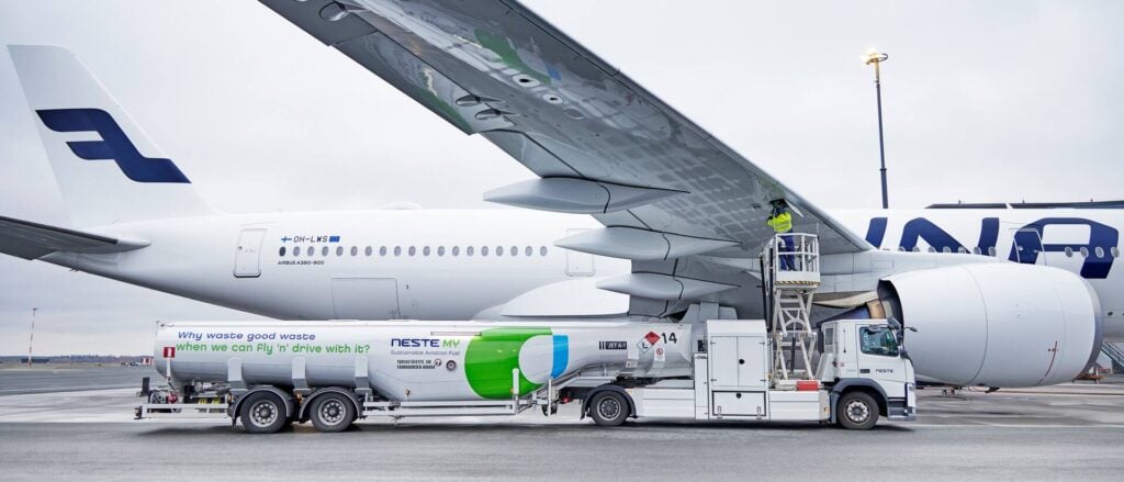 Finnair SAF refueling