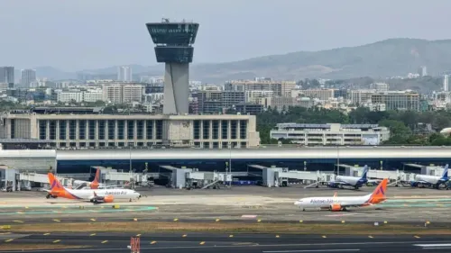 busy india airport | busy india airport