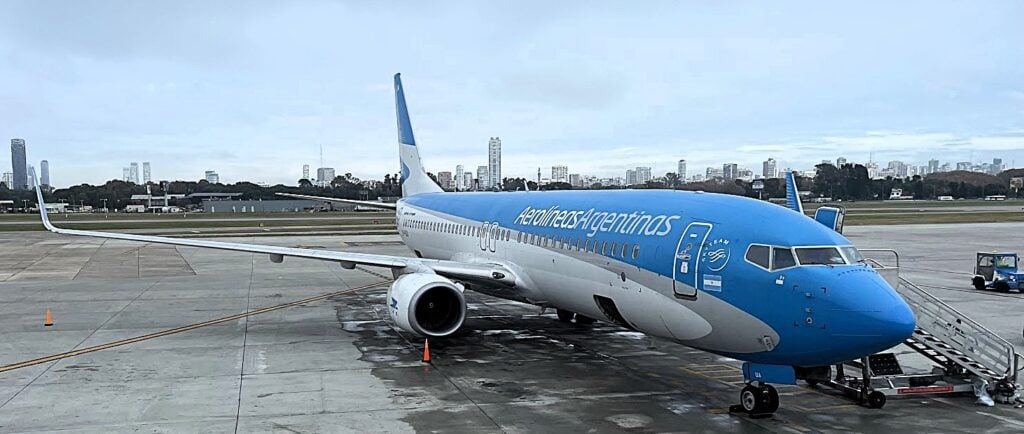 Aerolineas Argentinas Boeing 737-800