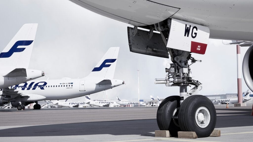 Finnair Airbus A350 900 landing gear at HEL