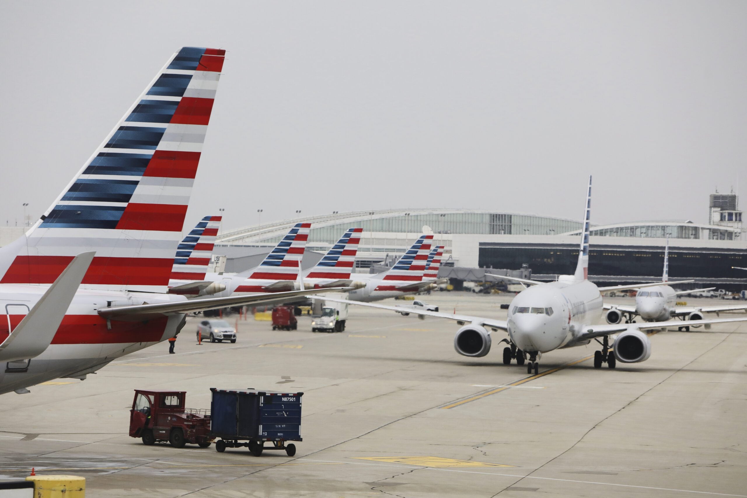 Image for American’s 737-800 Problem: All Eggs, Weak Basket