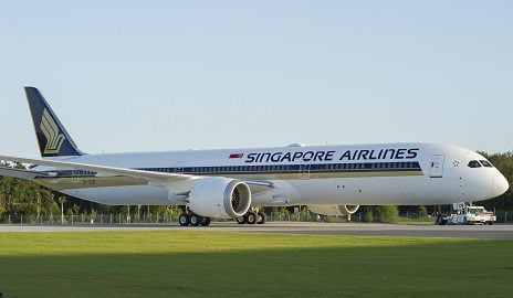 Singapore Airlines Boeing 787-10