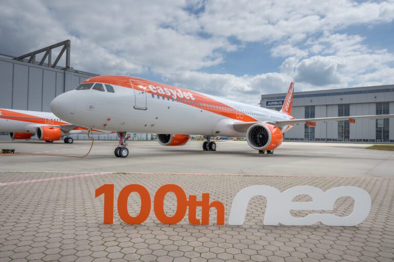 Airbus A321neo easyjet 100th neo