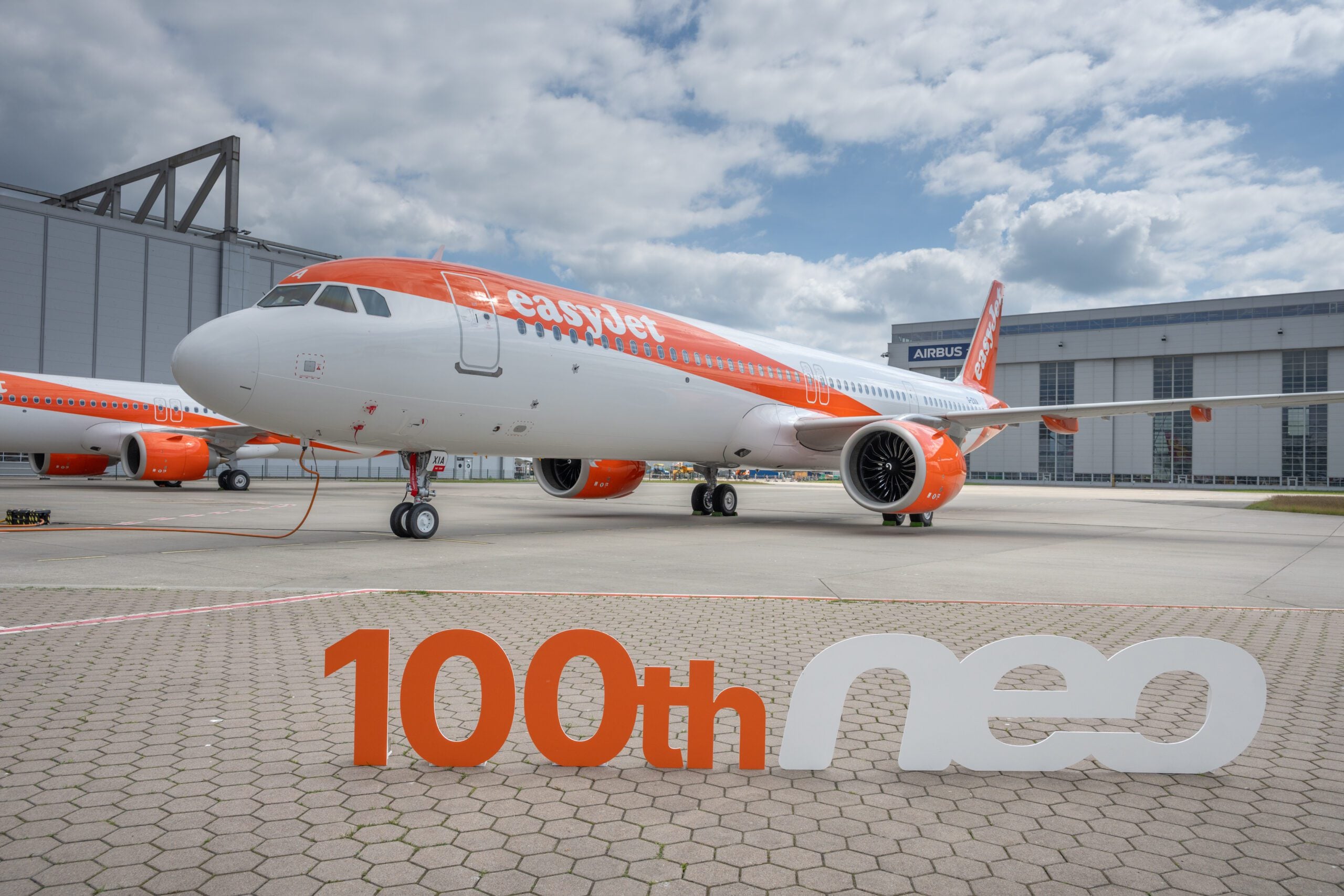 Why easyJet Prefers Apollo Over Castlelake