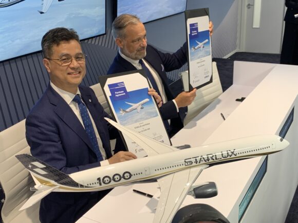 Starlux Airbus order Paris Airshow 2025