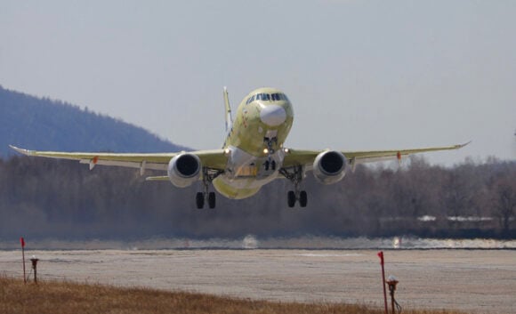 First Russian SJ 100 flies UAC